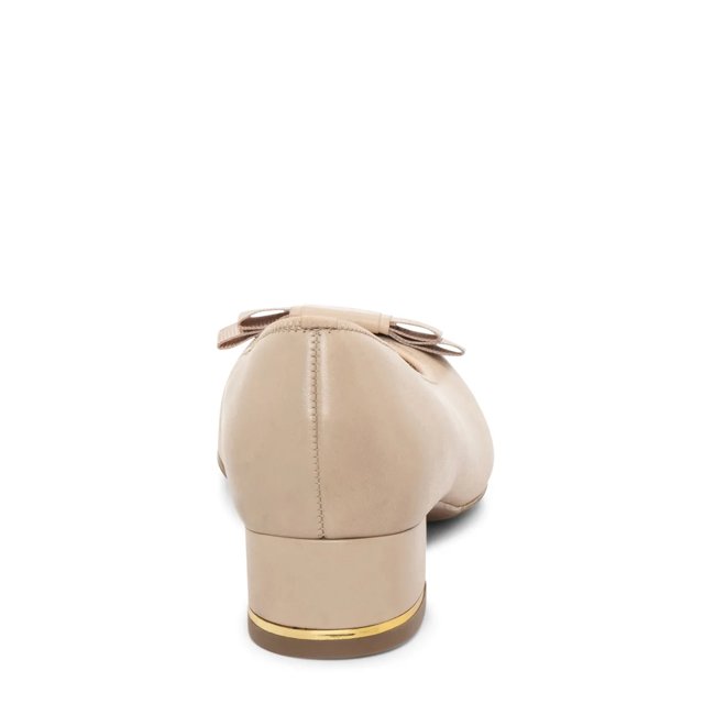 Women's Garnet Wide Width Pump