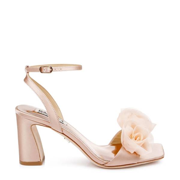 Click to shop wedding guest shoes at DSW Canada