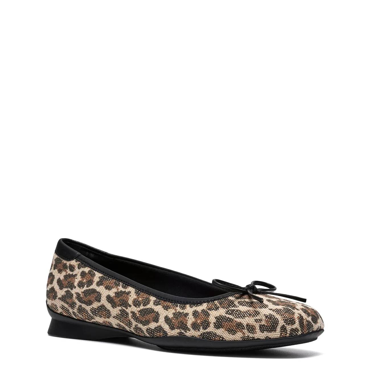 Clarks Women's Jazmynn Bow Slip On
