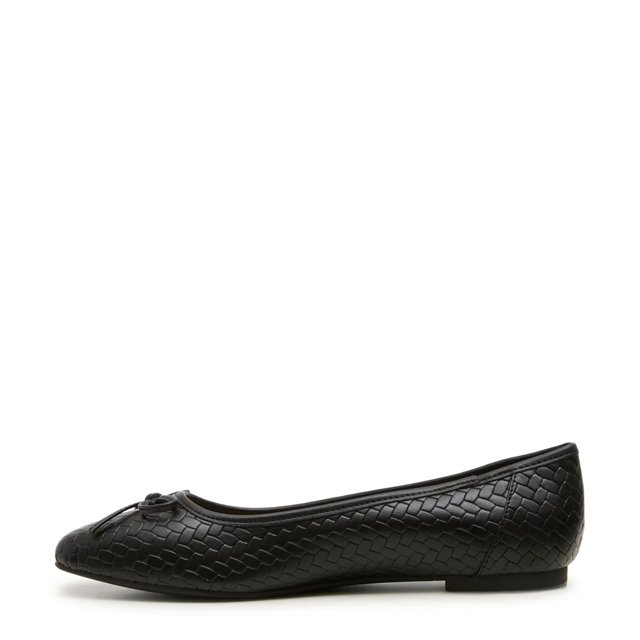 Women's Nakia Flat Leather Shoe