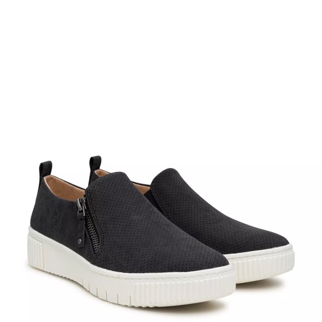 SOUL Naturalizer Women's Turner Slip-On Sneaker | The Shoe Co.