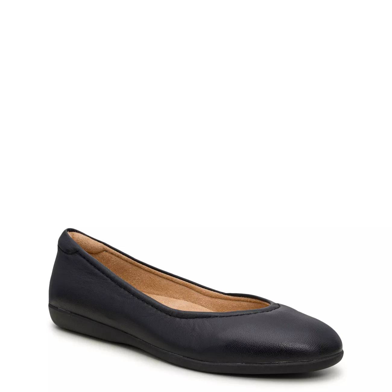 Naturalizer Women's Vivienne Leather Wide Width Ballet Flat