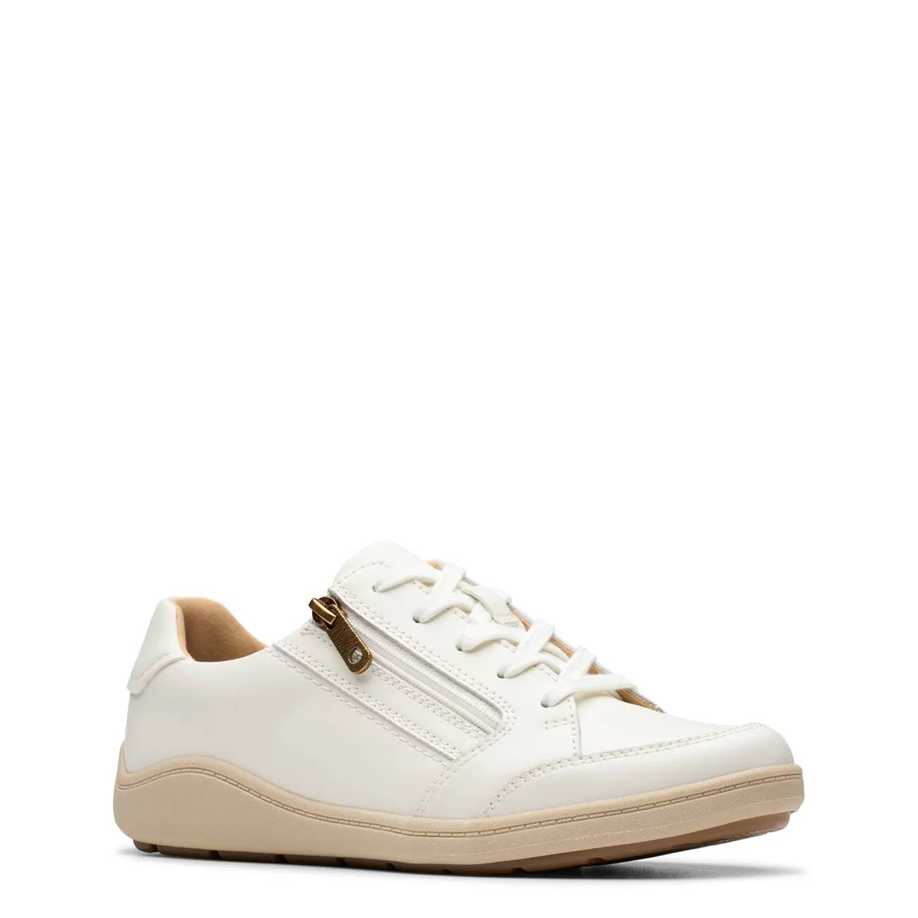 Clarks Women's Bryianne Bayla Wide Width Sneaker