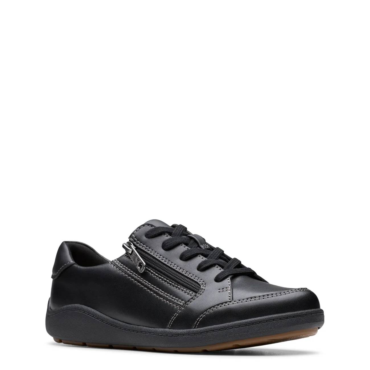 Clarks Women's Bryianne Bayla Wide Width Sneaker