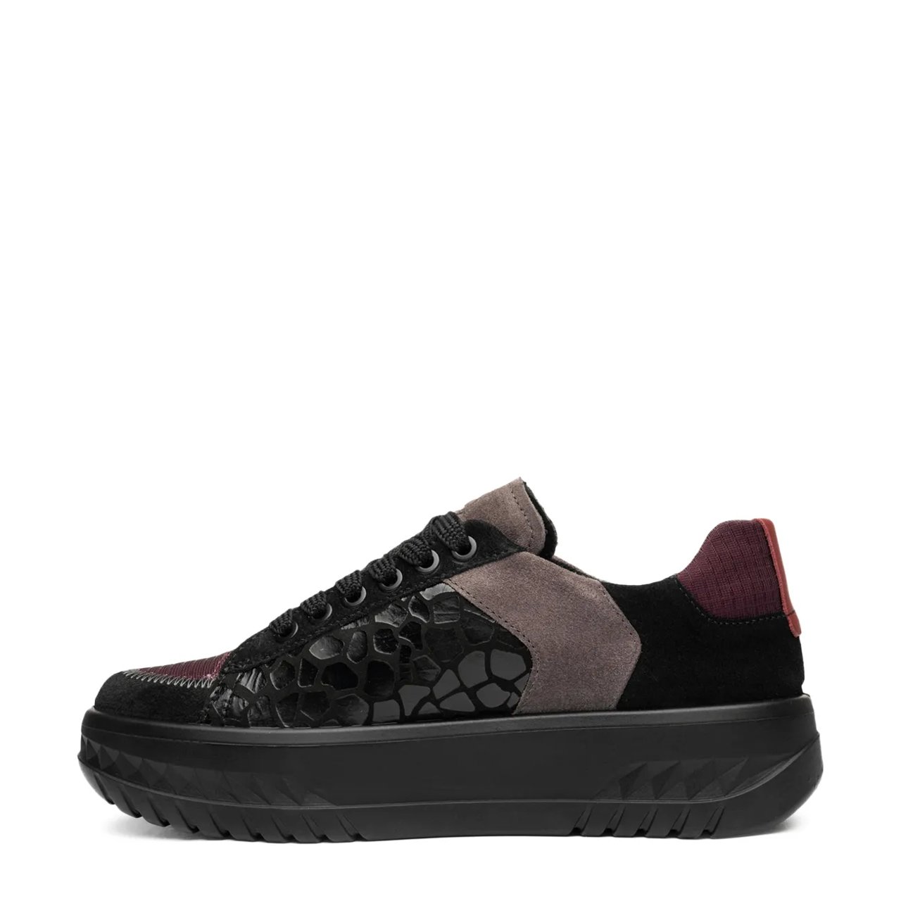 Women's Mamba Sneaker