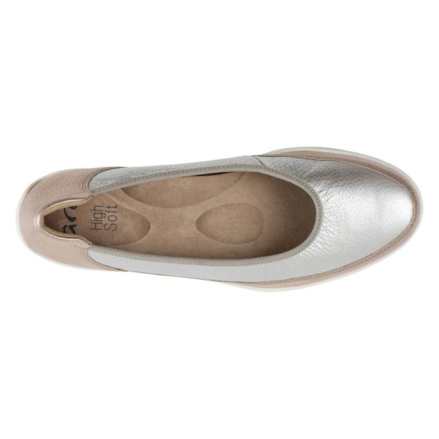 Ara Women's Zinnia Wide Width Slip-on Shoe | The Shoe Co.