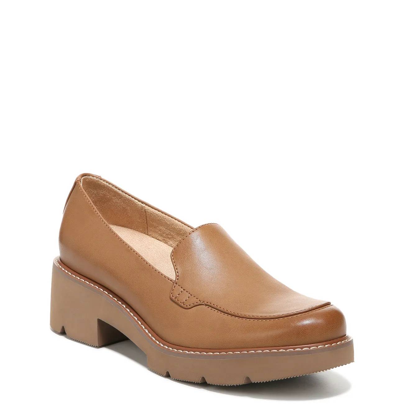Naturalizer Women's Cabaret Wide Width Heeled Loafer
