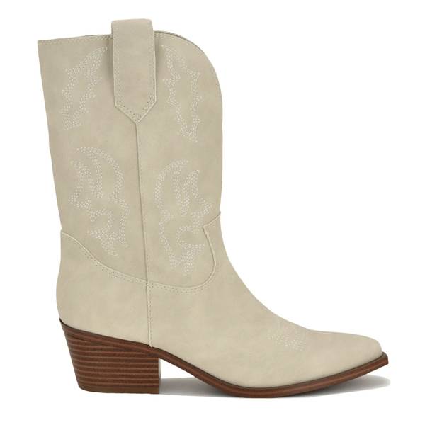 Click here to shop casual boots