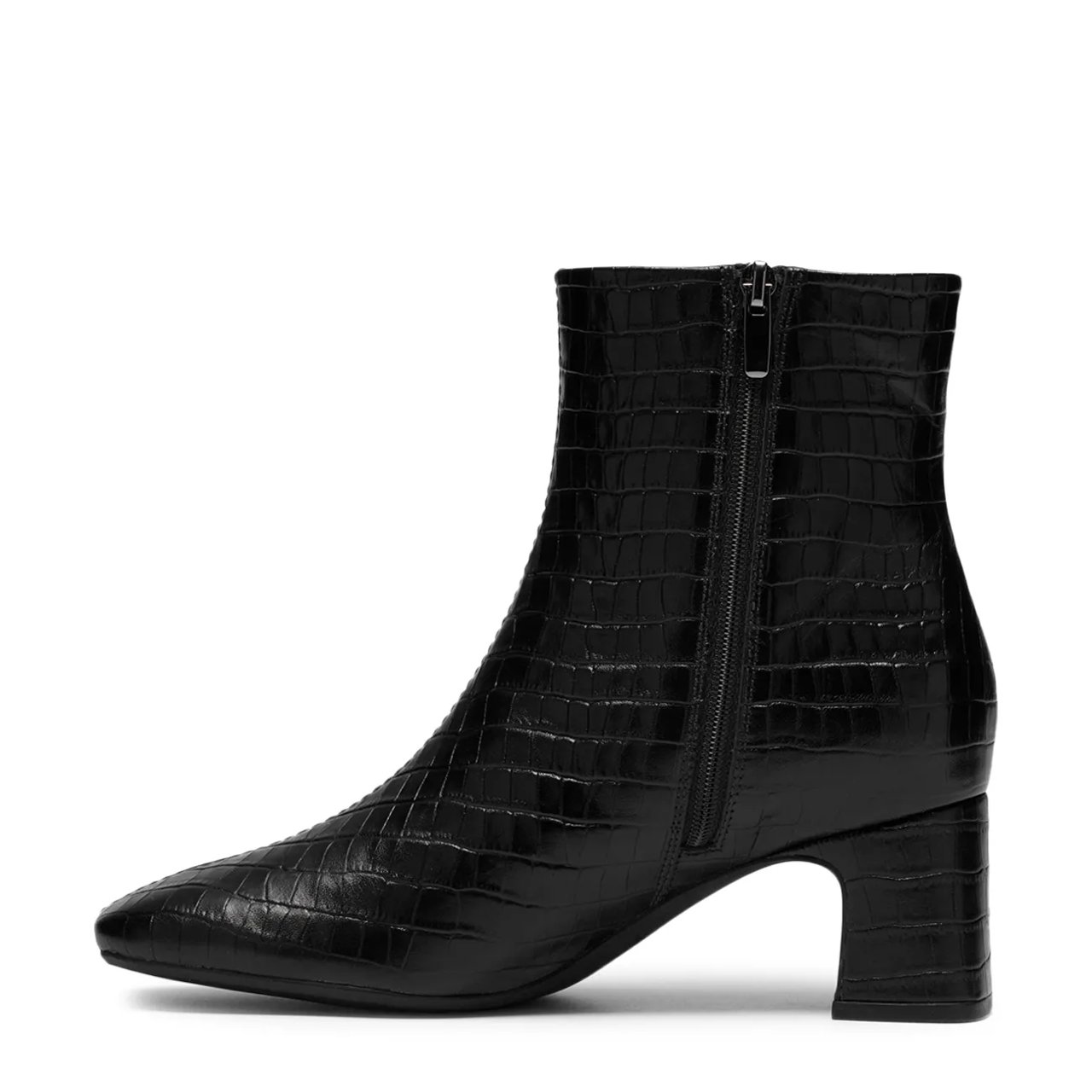 Women's Fernie Zip Ankle Boot