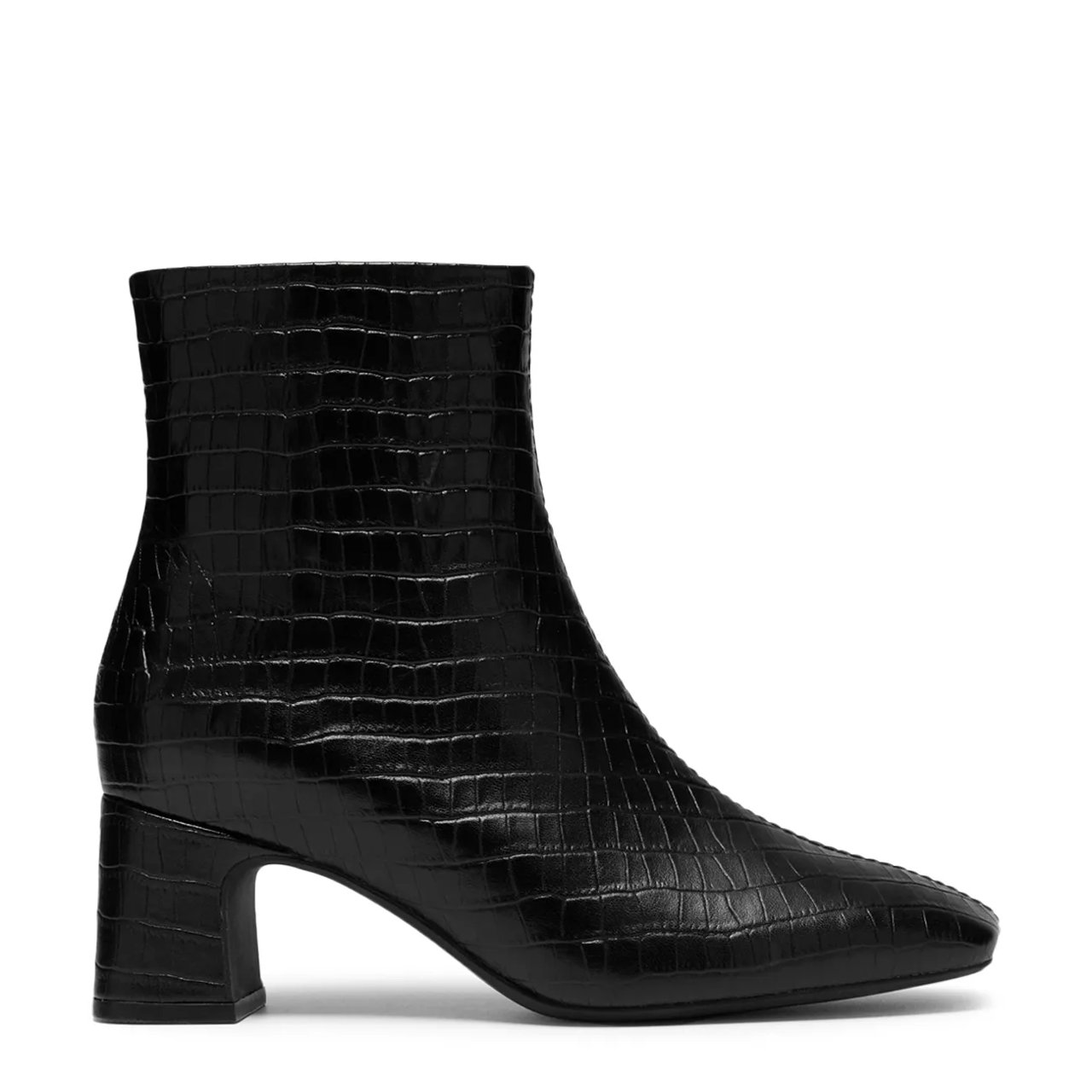 Women's Fernie Zip Ankle Boot