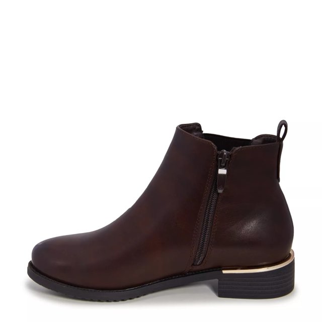 Women's Vanessa Wide Width Ankle Bootie