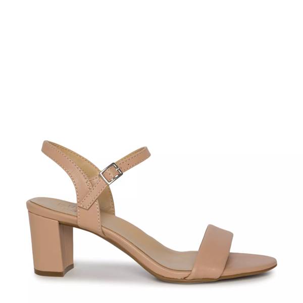 Click to shop mother of the bride shoes at DSW Canada