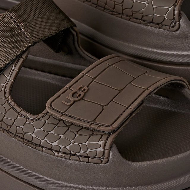 UGG Womens' Goldenglow Platform Sandal | DSW Canada