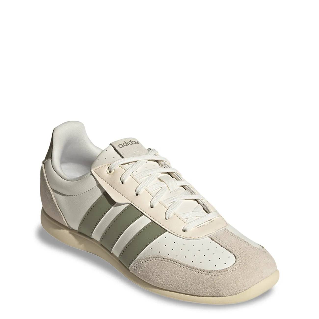 adidas Women's Barreda Lo Sneaker