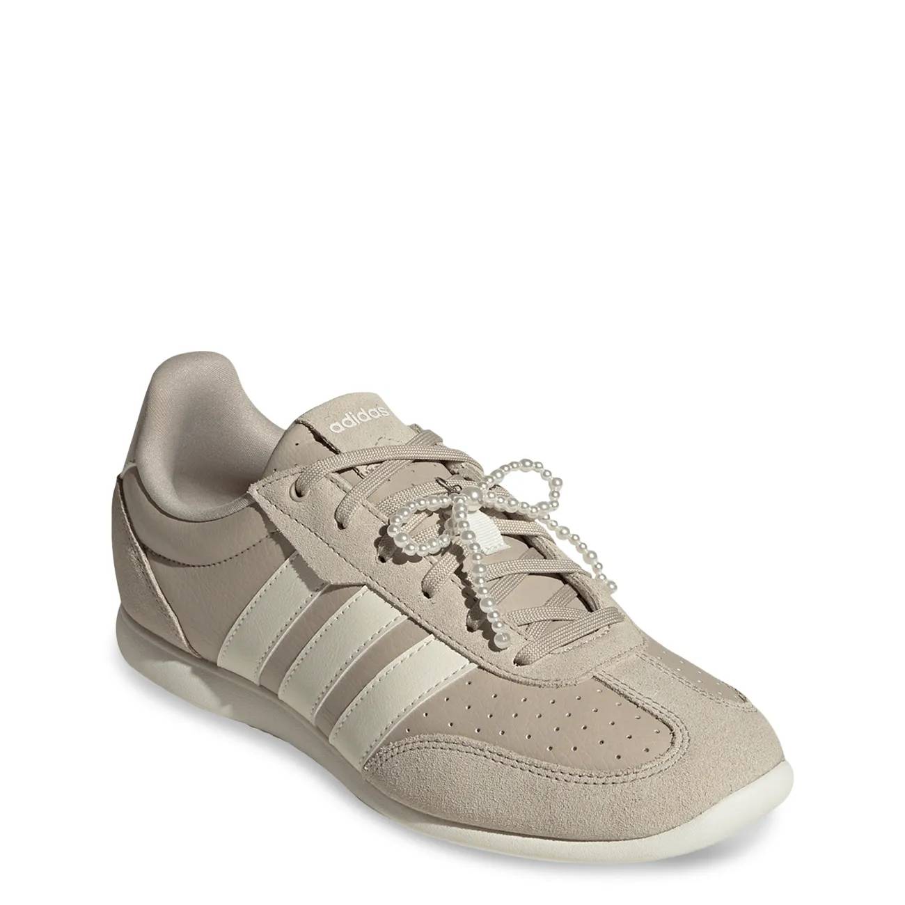 adidas Women's Barreda Lo Sneaker