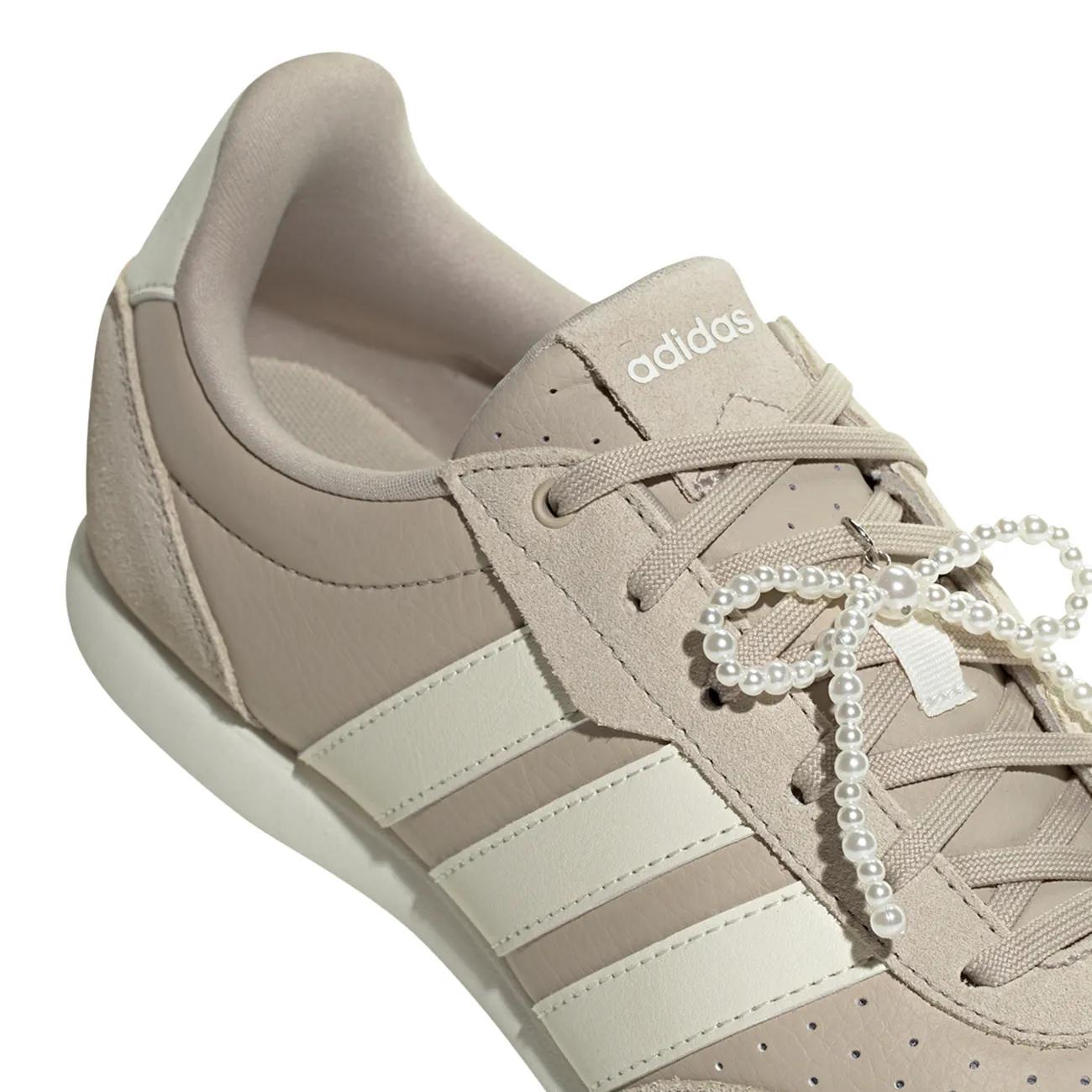 Women's Barreda Lo Sneaker