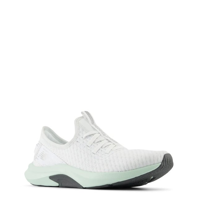 Women's Dynasoft Nergize Sport Running Shoe