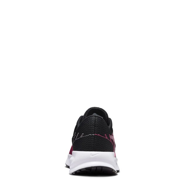 Women's Run Defy Sneaker