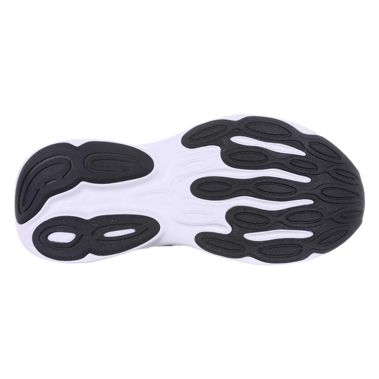 Women's Fresh Foam 680 V9 Wide Width Running Sneaker