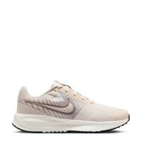 Women's Run Defy Sneaker LIGHT OREWOOD BRN/COLLEGE GREYCAVE STONE view