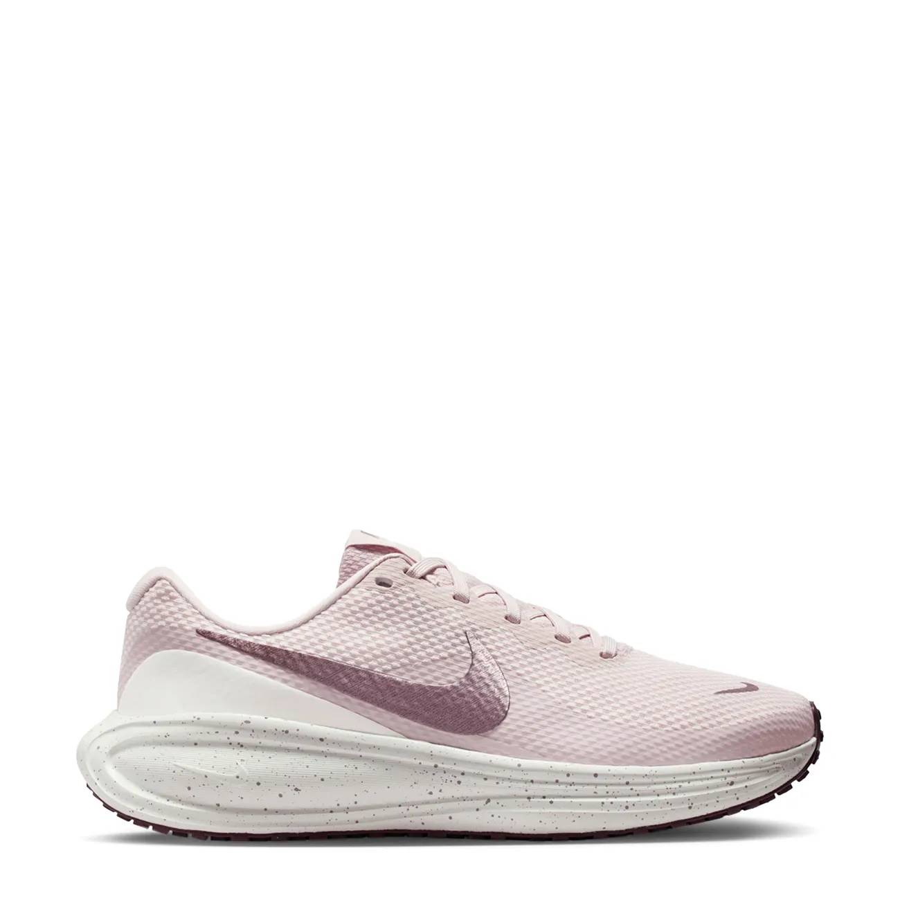 Nike Women's Revolution 8 SE Sneaker Wide