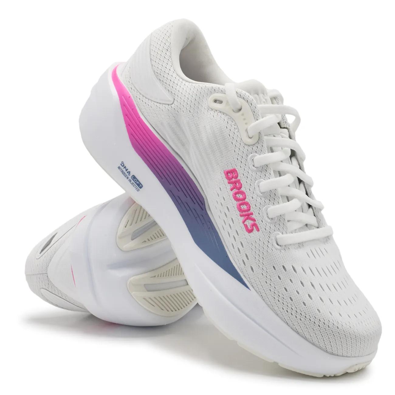 Women's Ghost Max 3 Sneaker