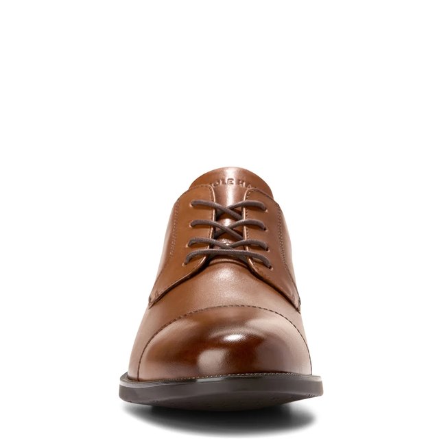 Cole Haan Men display picture 1