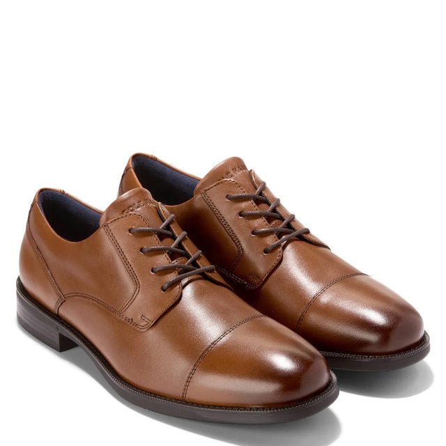 Cole Haan Men display picture 1
