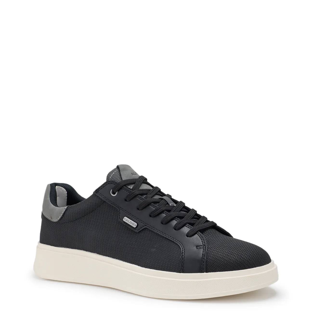 Mens' Pinedale Sneaker