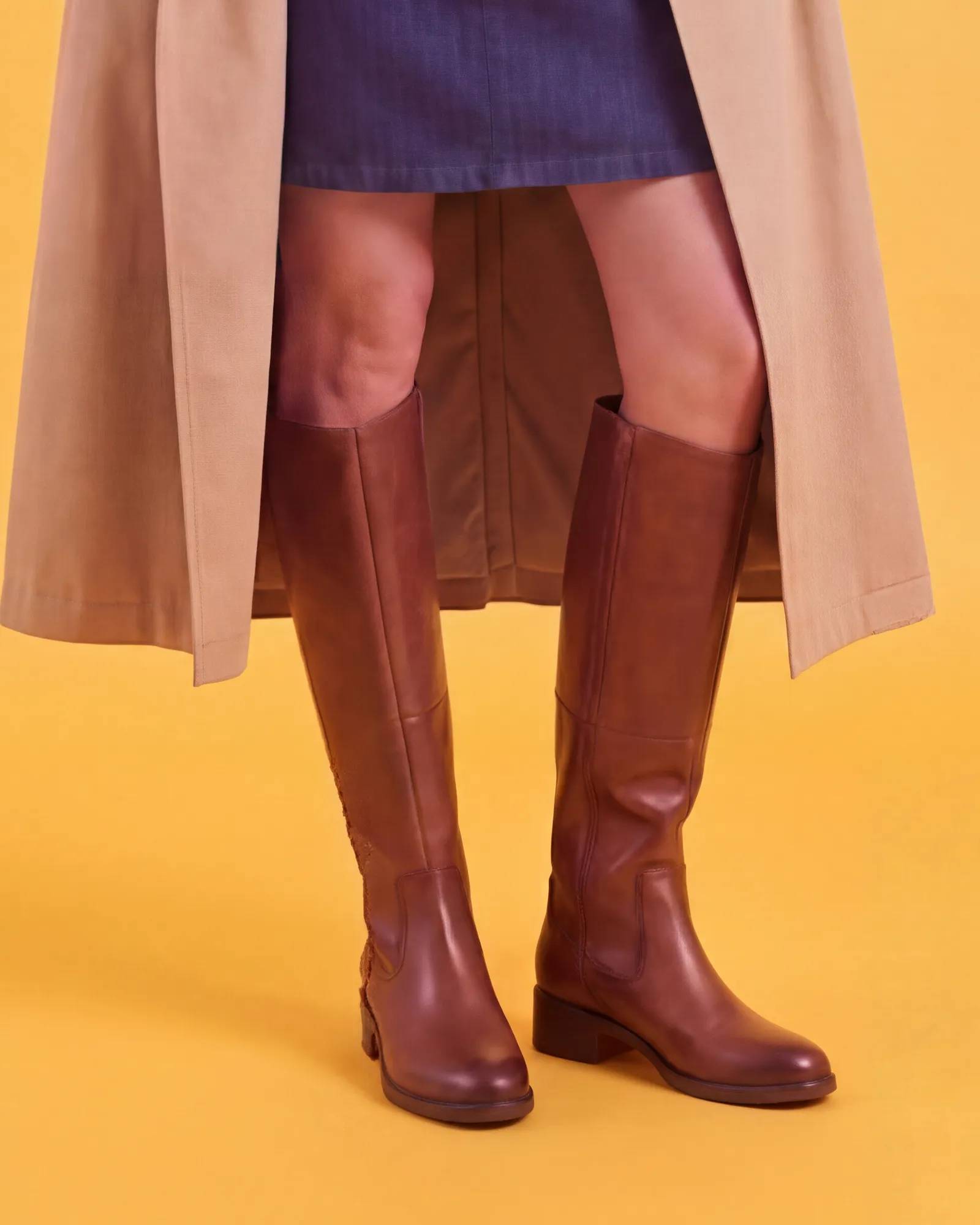 Click to shop women's Clarks at DSW Designer Shoe Warehouse.