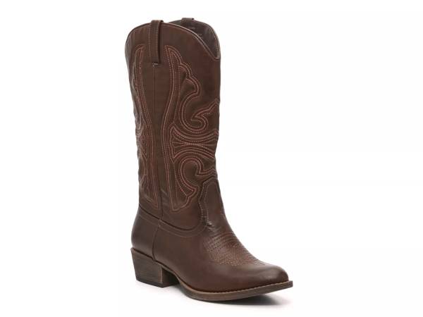 Click to shop women's casual western boots at DSW Designer Shoe Warehouse.