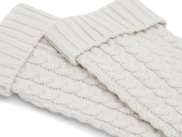 Weekend Cable Knit Leg Warmers