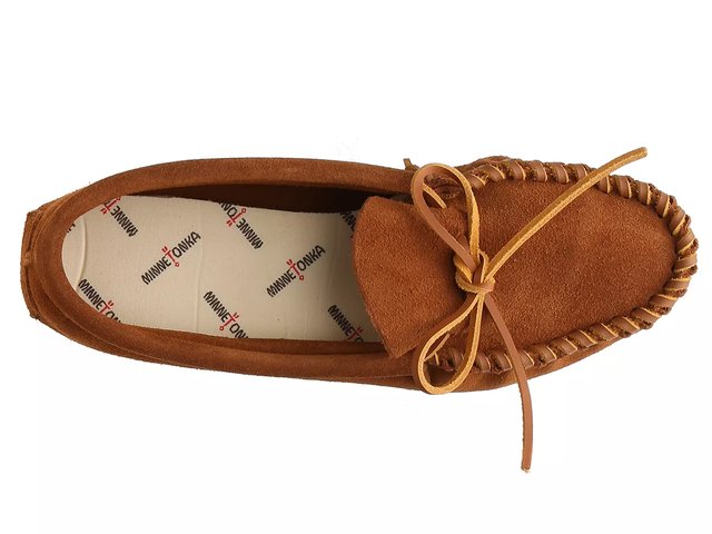 Minnetonka Leather Laced Softsole Slipper - Men display picture 3