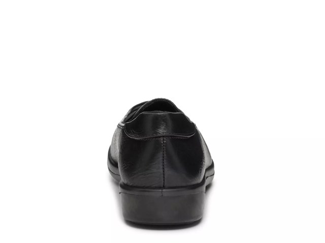 Genesis Loafer
