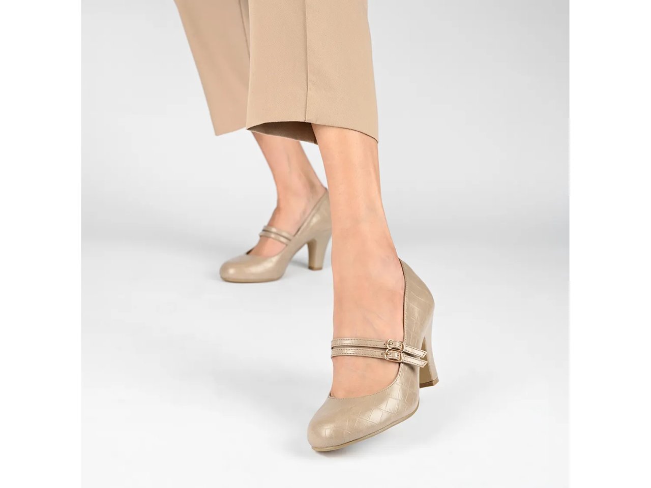 Windy Mary Jane Pump