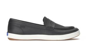 A side view of the Center Leather Loafer in black.
