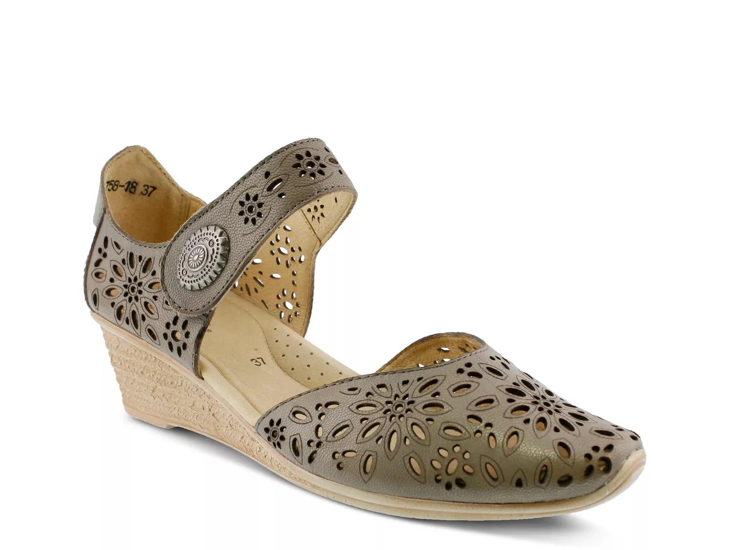 Nougat Wedge Pump - image 3