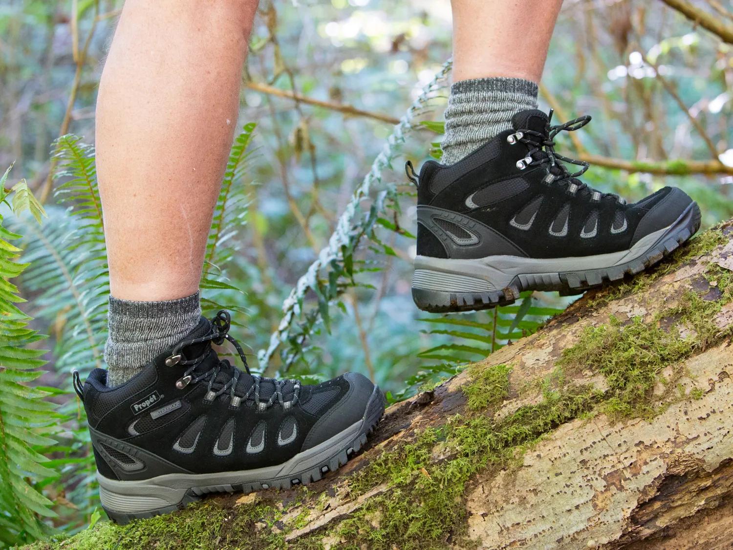Ridge Walker Hiking Boot - Men's