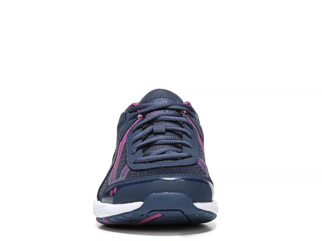 Dash 3 Walking Shoe - Women's
