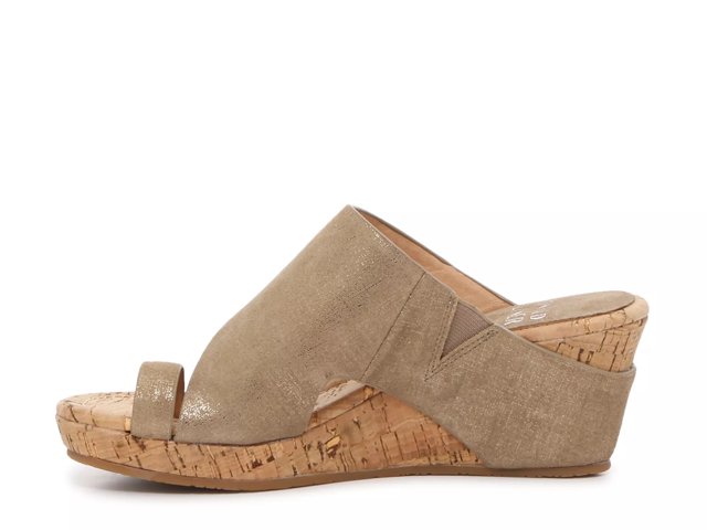Gyer Wedge Sandal