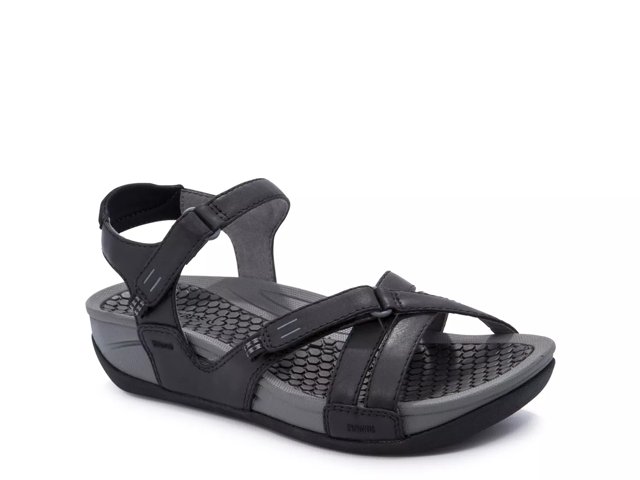 Danny Sandal