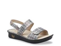 Verona Wedge Sandal Grey view