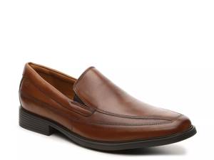 Featuring the men's Clarks Tilden Free Slip-On. Click to shop Clarks Dress Shoes at DSW Designer Shoe Warehouse