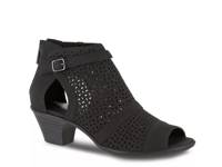 Carrigan Bootie Black view