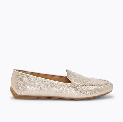 A popular Ozzie loafer in a neutral rose gold suede.