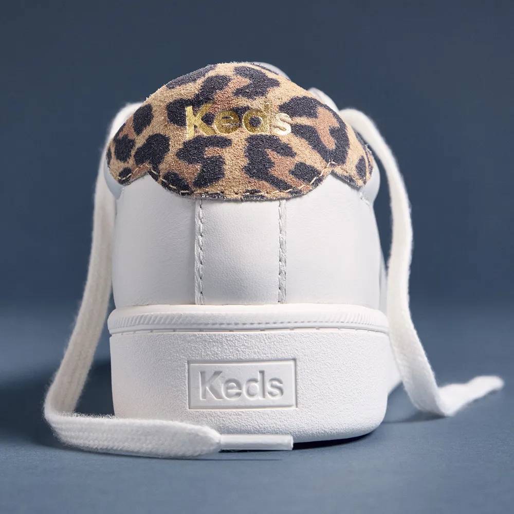 The back of the Ace II Leather Lace-Up in white/tan with a leopard print heel collar.