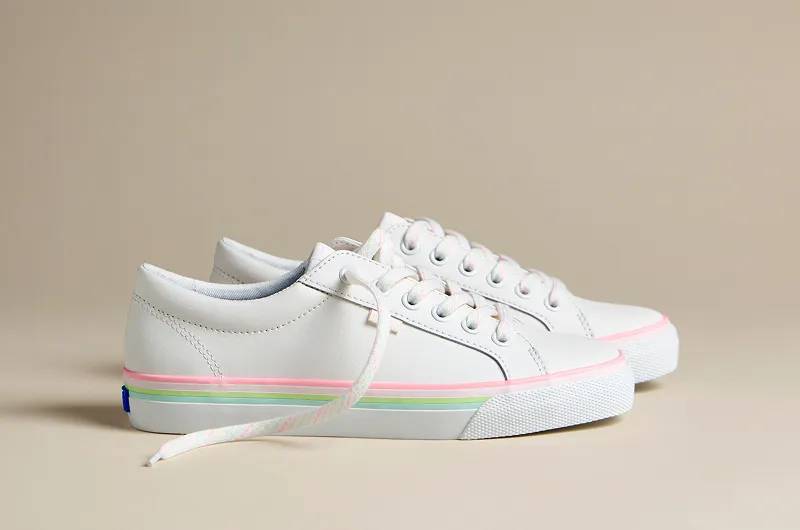 A side view of the Jump Kick Leather Foxing Stripe in snow white.