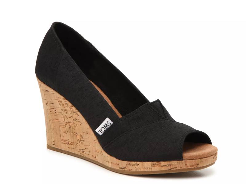 Classic Wedge Sandal - Women's