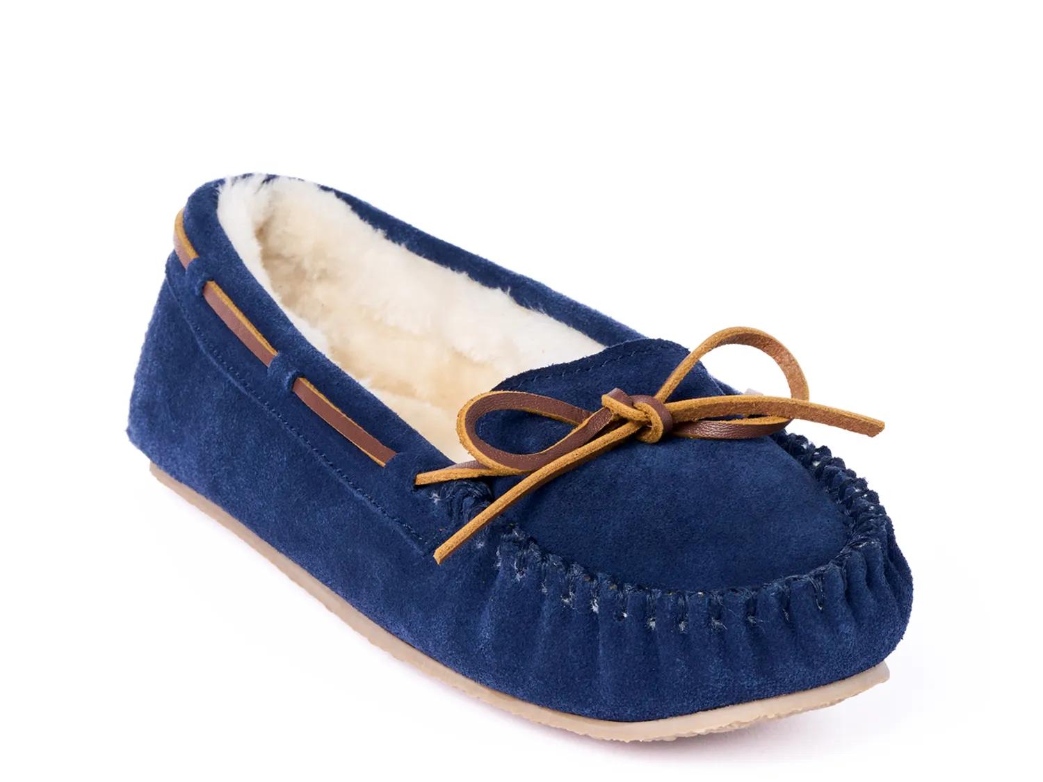Minnetonka Cally Moccasin Slipper | Women's | Navy | Size 5 | Flats | Moccasin