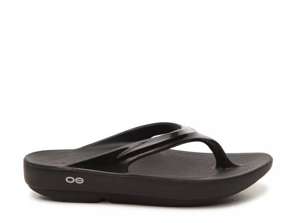 Click to shop women's OOFOS shoes at DSW Designer Shoe Warehouse.